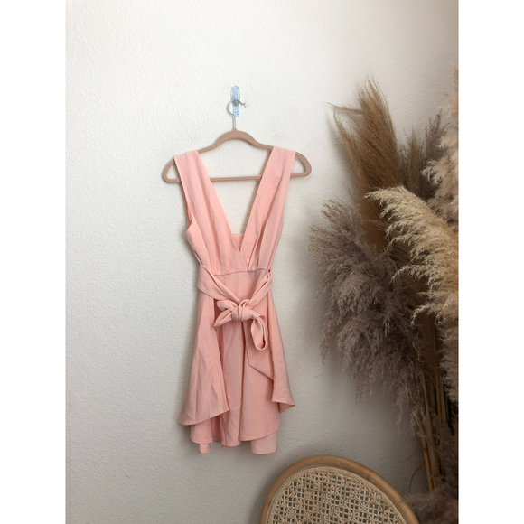 Finders Keepers Collide Peach Skater tank Dress size L - Picture 2 of 6